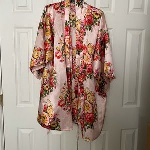 Pink Floral Bridesmaid Robe